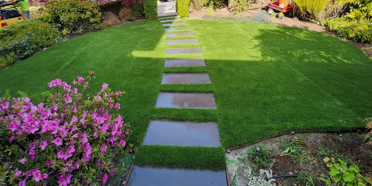 Custom paver installation for walkway
